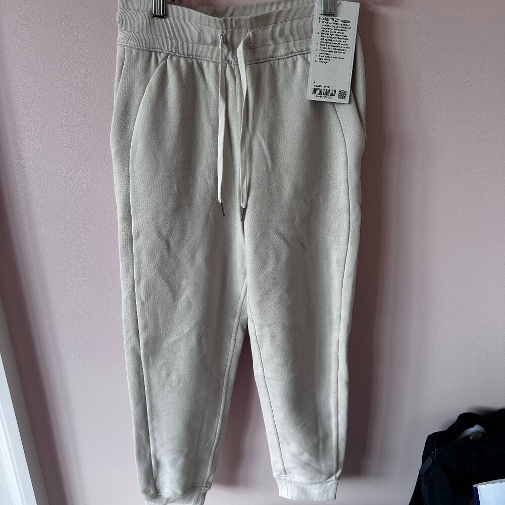 Lululemon Scuba HR 7/8 Jogger Size 4